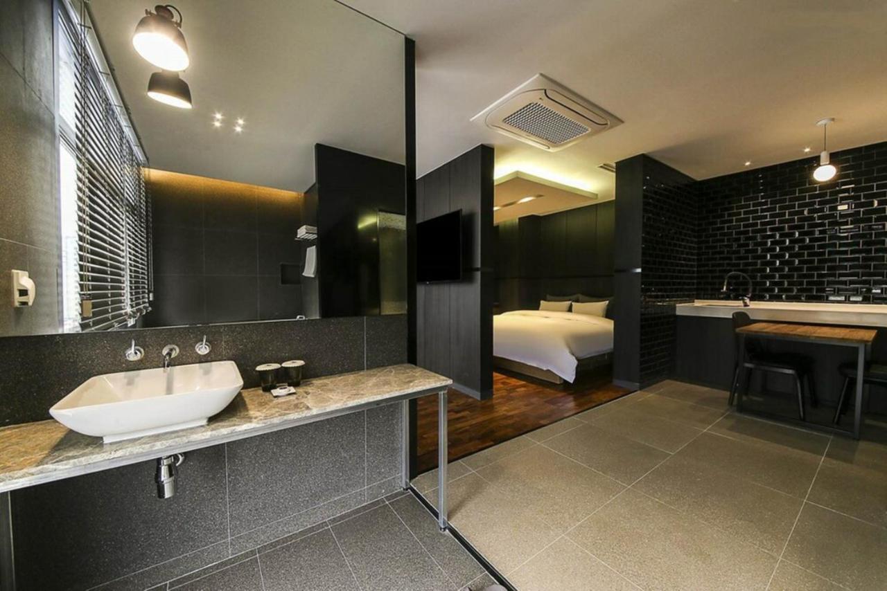 Yeoubi Hotel Ulsan Bagian luar foto